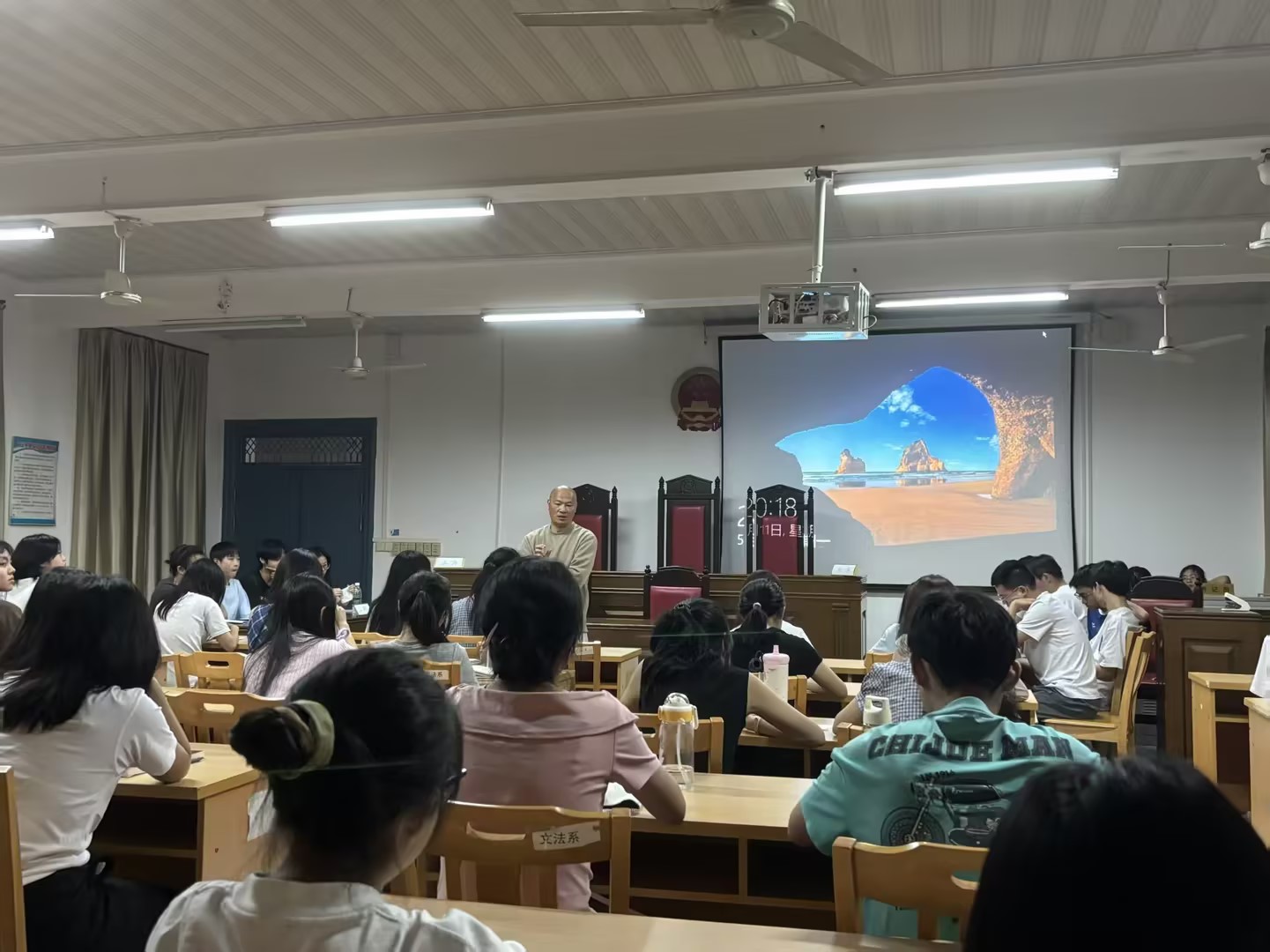 以辩促学强本领 多元实践促成长 —— 文法系法学专业深化实践教学改革
